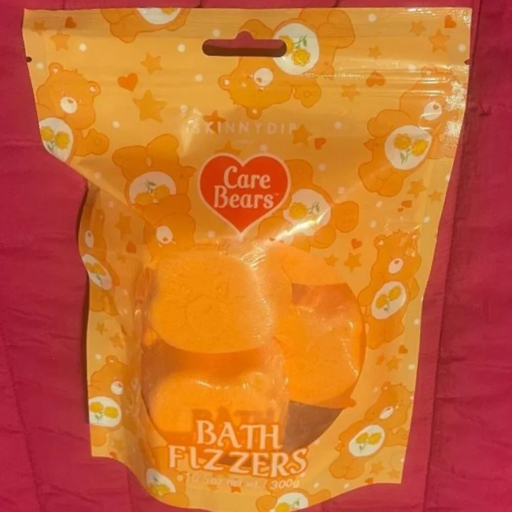 BRAND NEW CARE BEARS PINEAPPLE SCENTED ADORABLE BATH FIZZERS THESE SMELL AMAZING